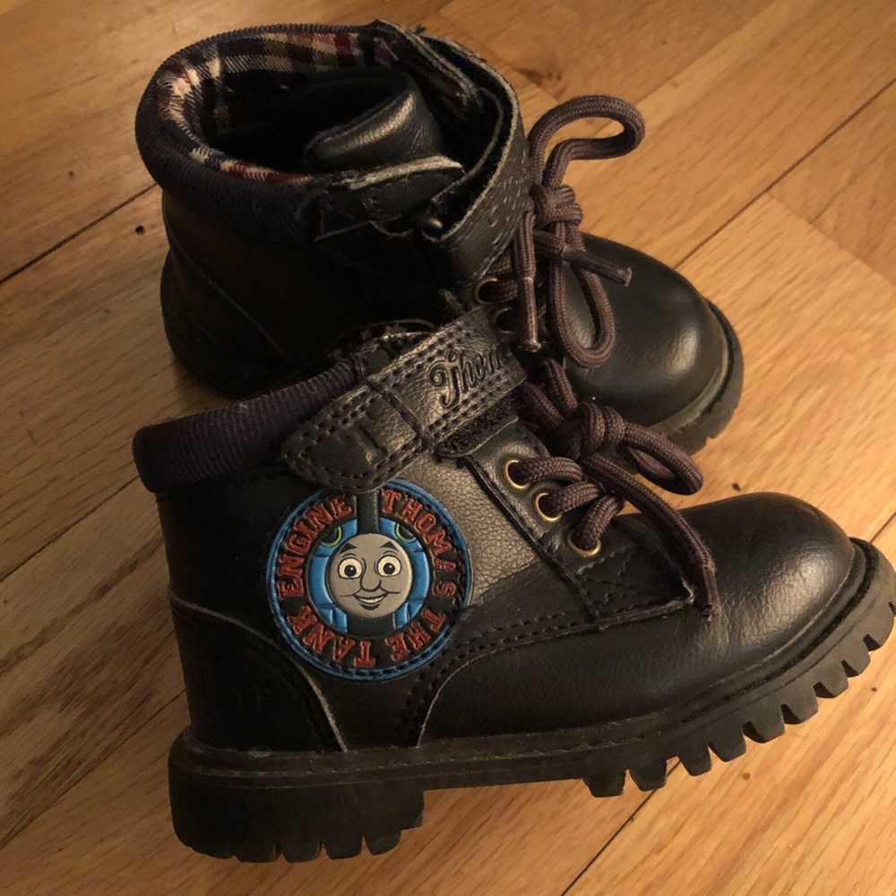 Toddler UK 6/US 7 Thomas the Tank Engine Rail Boots 😍🚂